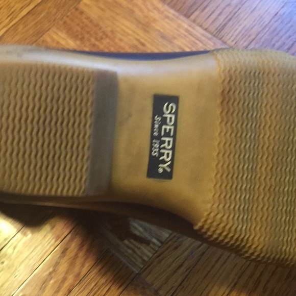 Sperry boots - Picture 3 of 3